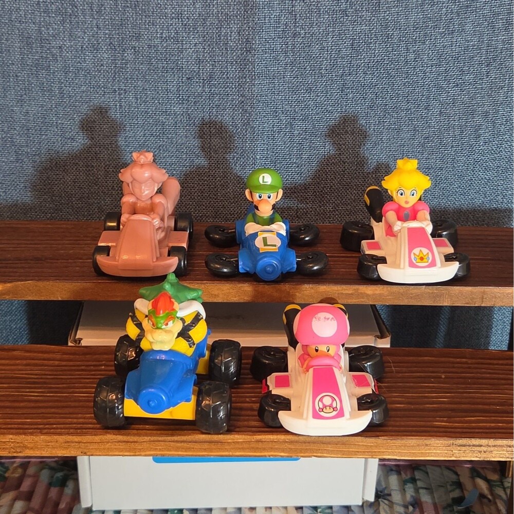 McDonalds Super Mario Kart Happy Meal Toy Lot 5 Luigi Bowser Peach